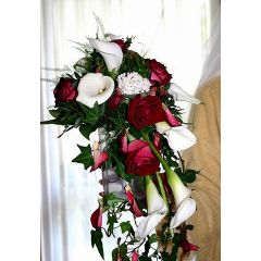 Brautstrauß mit Calla und Rosen