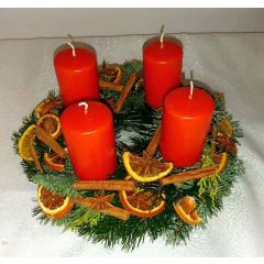 Einfach, rustikaler Adventkranz 