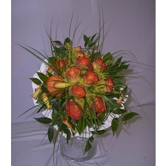 Kleiner Brautstrauß mit orange Rosen